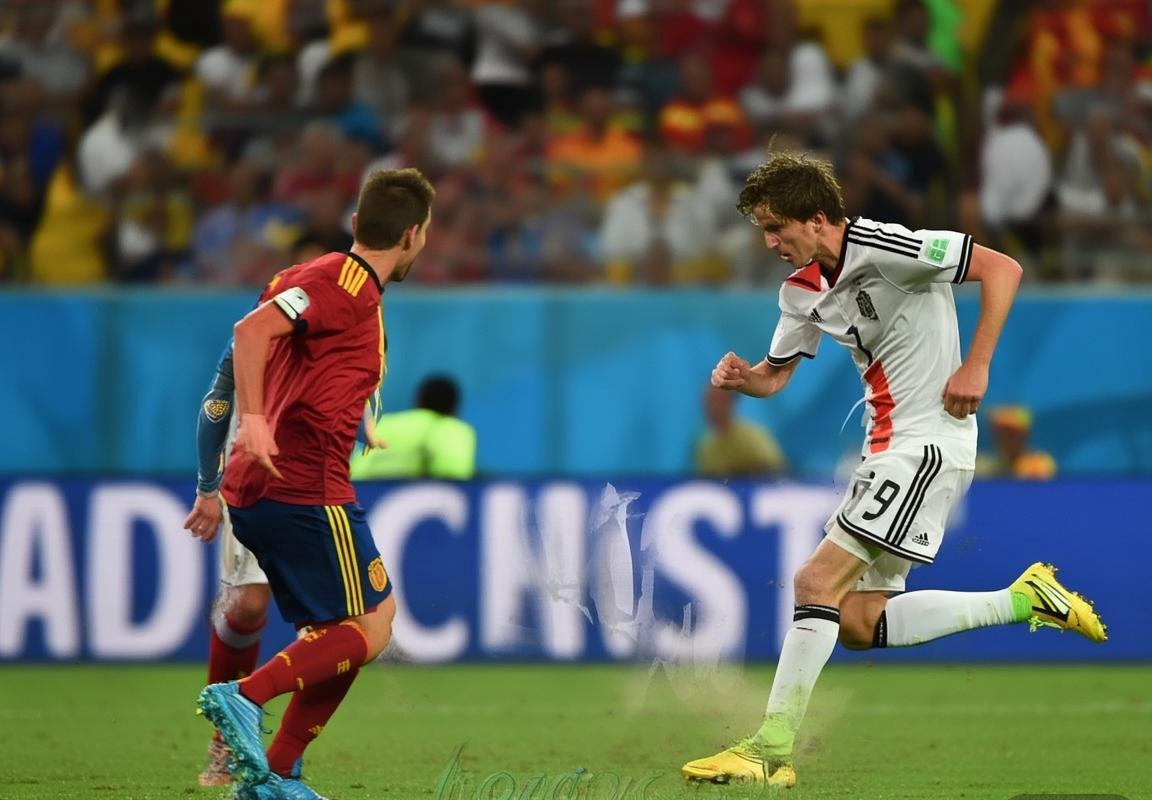 2010世界杯半决赛：西班牙逆转德国经典对决回顾(图5)